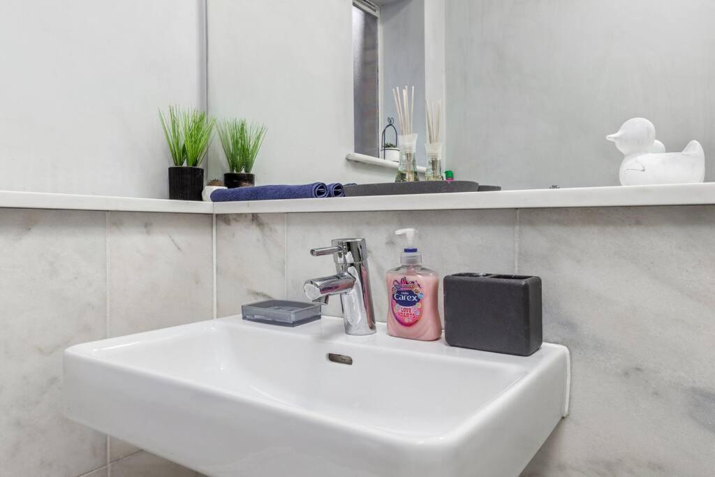 Apartmán Sleep4 In Heart Of Fitzrovia Near Oxford Cl6 Londýn Exteriér fotografie